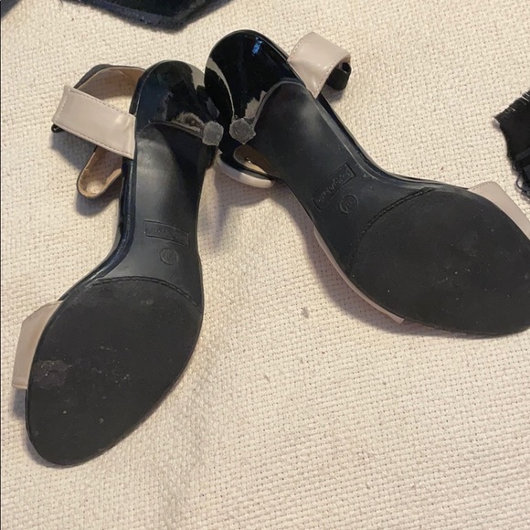 Open toe heels - Picture 2 of 4